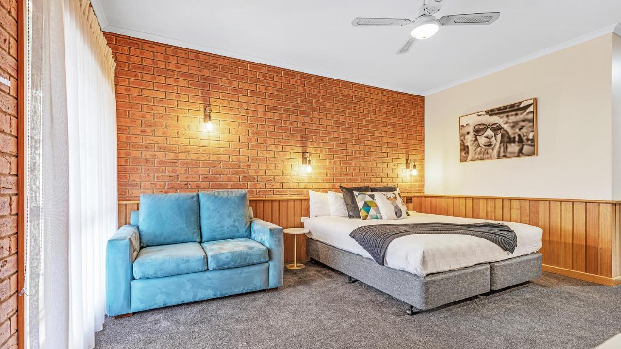 Golden River Motor Inn Moama Exterior photo