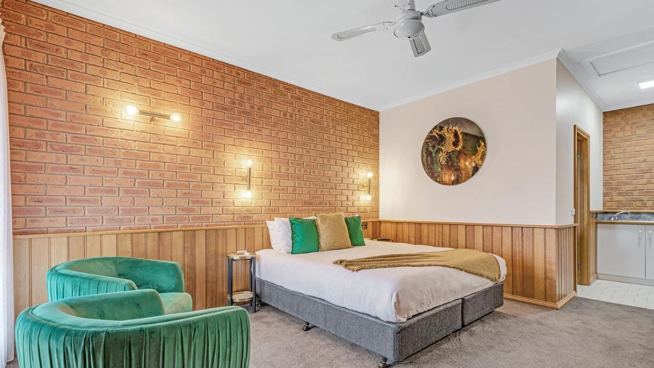 Golden River Motor Inn Moama Exterior photo