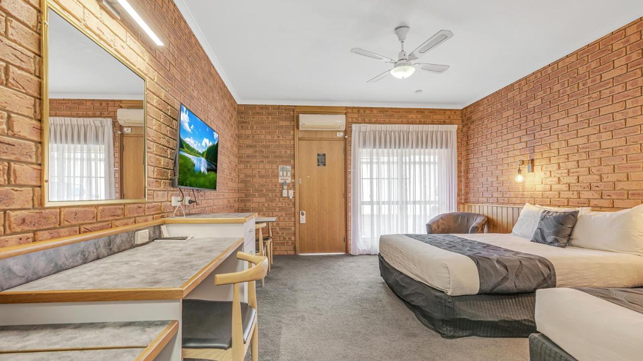 Golden River Motor Inn Moama Exterior photo