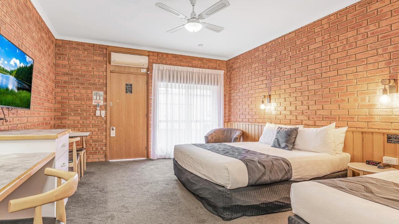 Golden River Motor Inn Moama Exterior photo