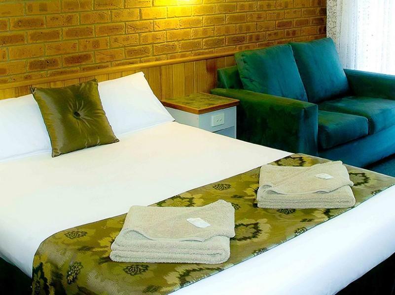 Golden River Motor Inn Moama Exterior photo